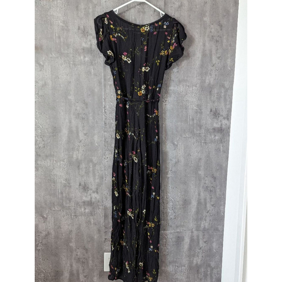 Women's Urban Outfitters Floral jumpsuit Size 2 - Picture 6 of 10